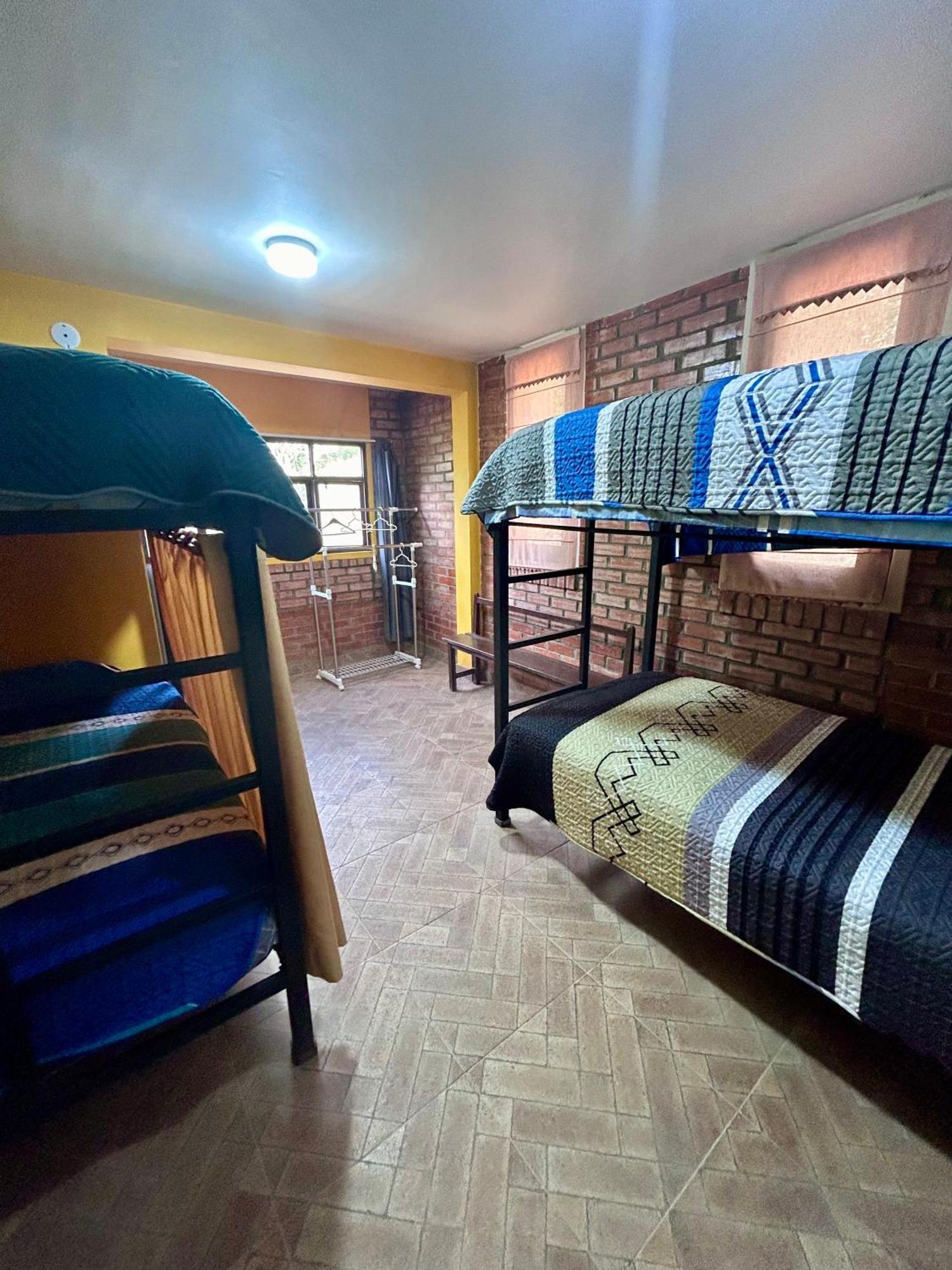 Villa Camila Hostel Coroico Habitación foto