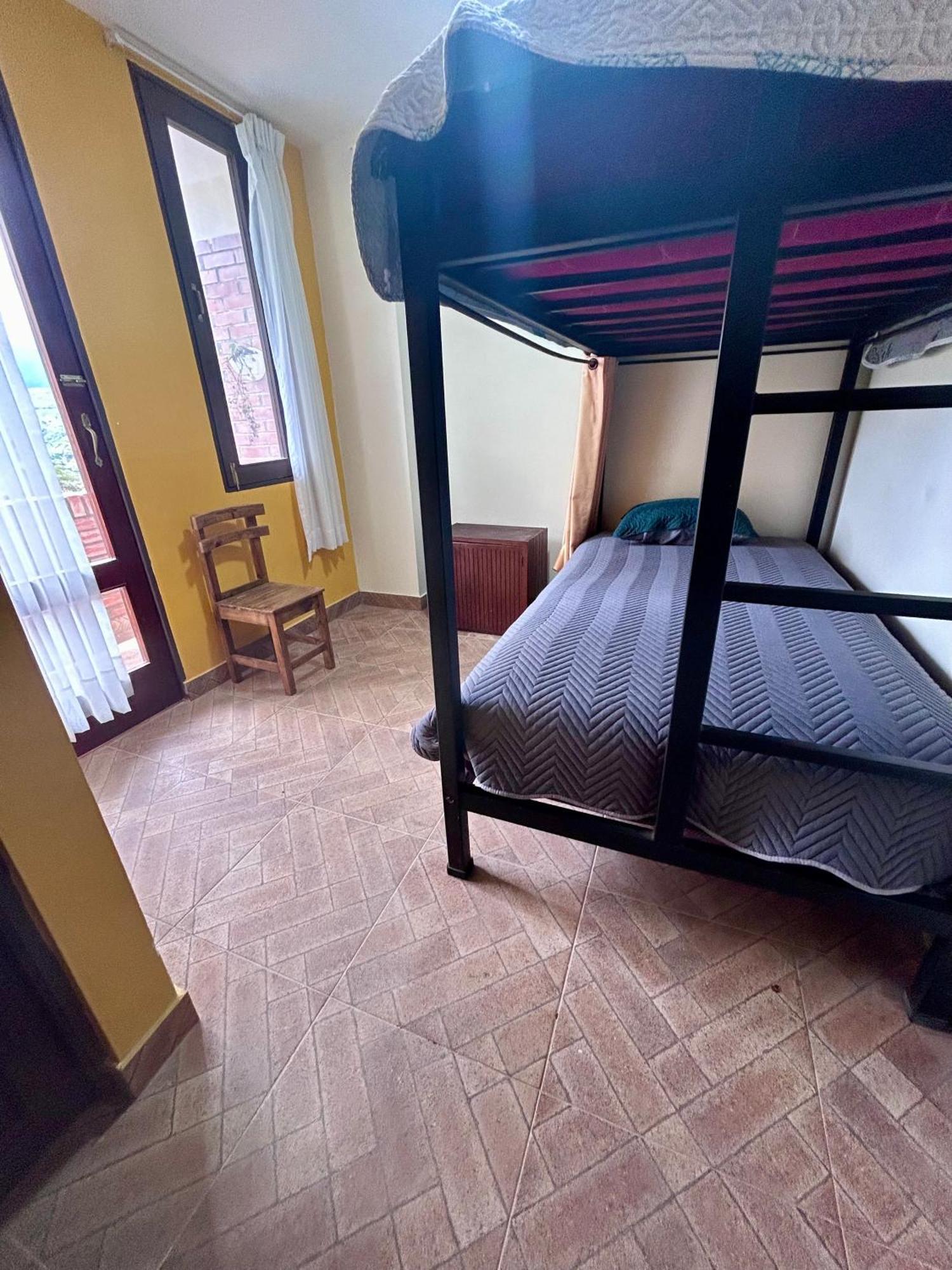 Villa Camila Hostel Coroico Habitación foto